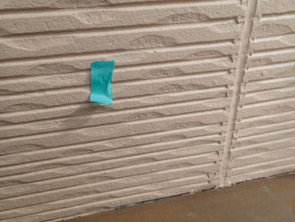 千葉県君津市　外壁塗装　屋根塗装　ベランダ防水　自社検査　不良箇所はテープでチェック